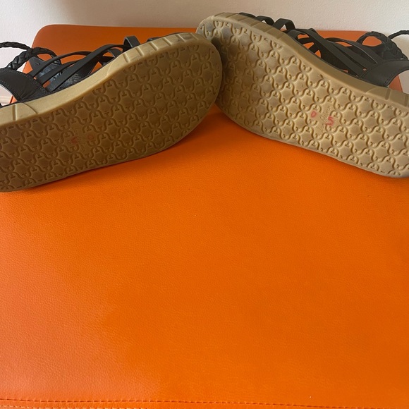 Sam Edelman Black Gladiator Sandals - Picture 4 of 6